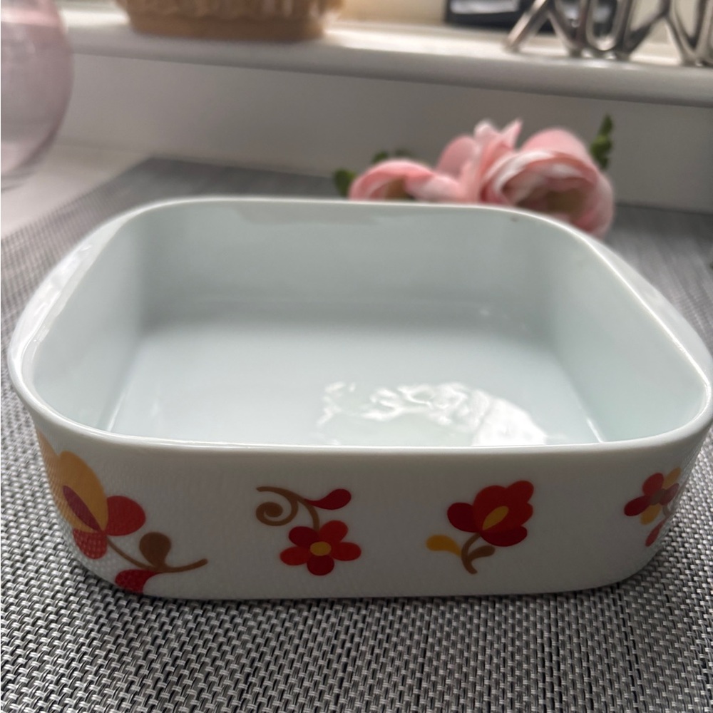 Vintage Block Hearthstone Casserole Dish